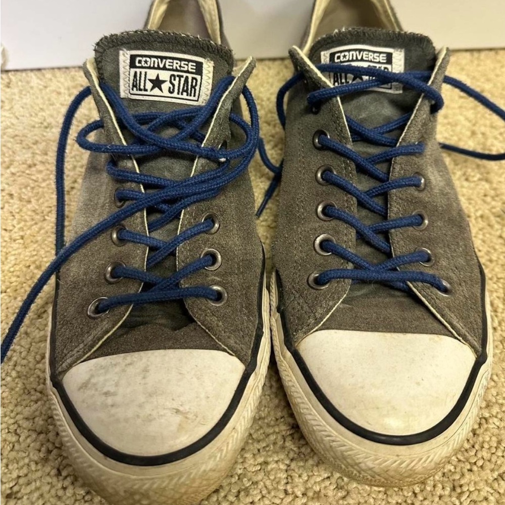 Men’s Converse Chuck Taylor Low - Grey - Size 9.5